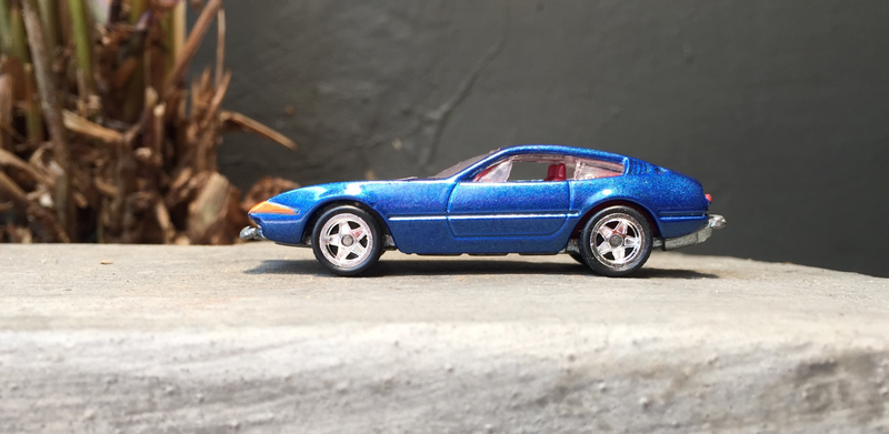 Illustration for article titled Ferrari Friday - Daytona blues